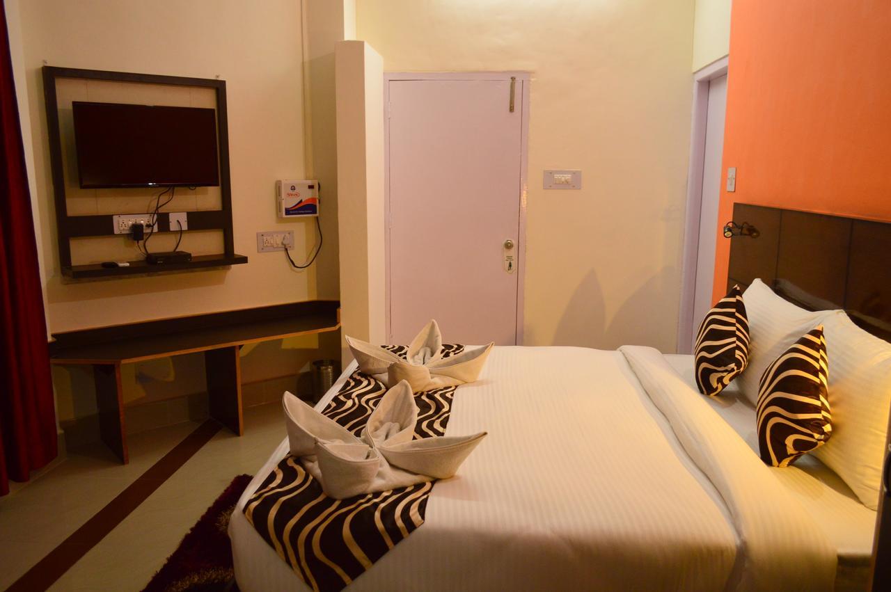 Dee Jay Resort Dhaliara Buitenkant foto