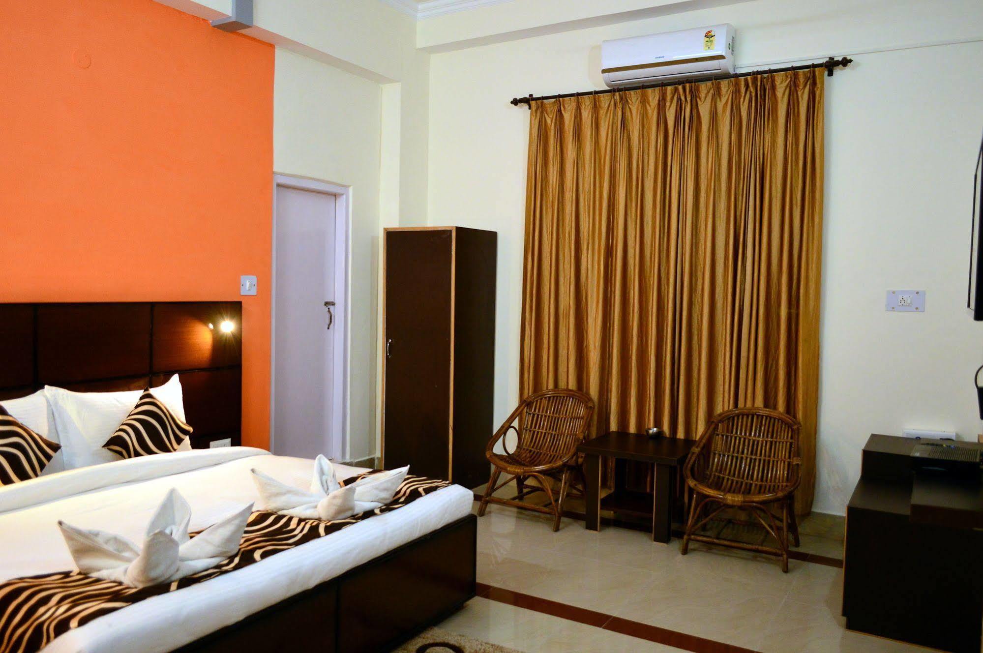 Dee Jay Resort Dhaliara Buitenkant foto
